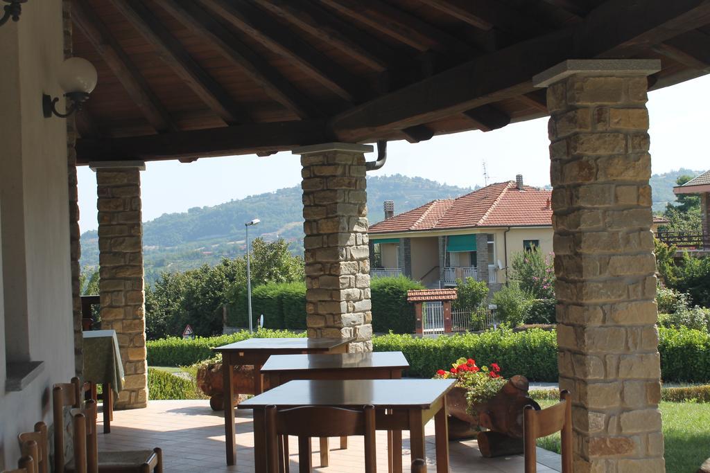 Villa Carla Castino Luaran gambar